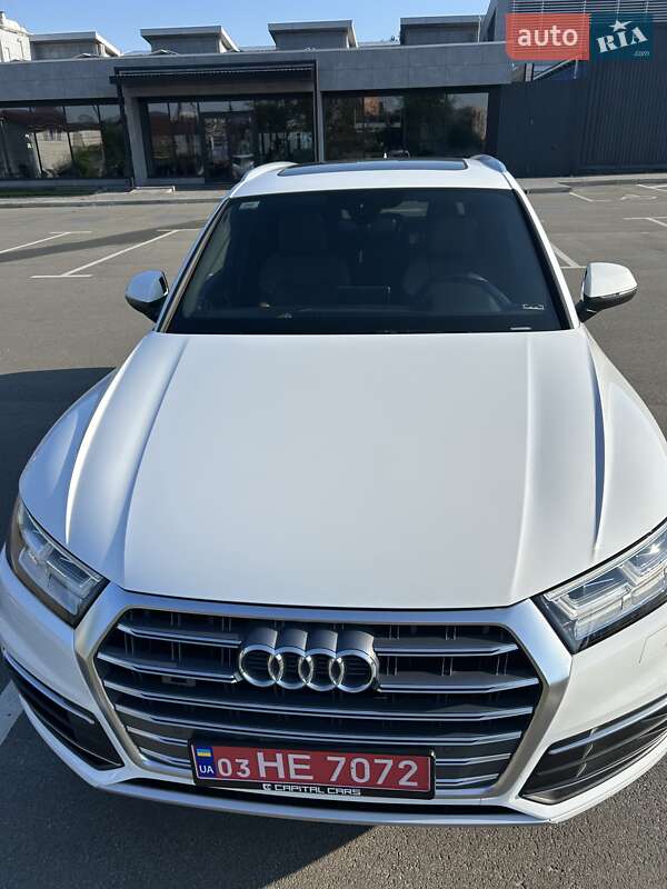 Внедорожник / Кроссовер Audi Q5 2018 в Киеве