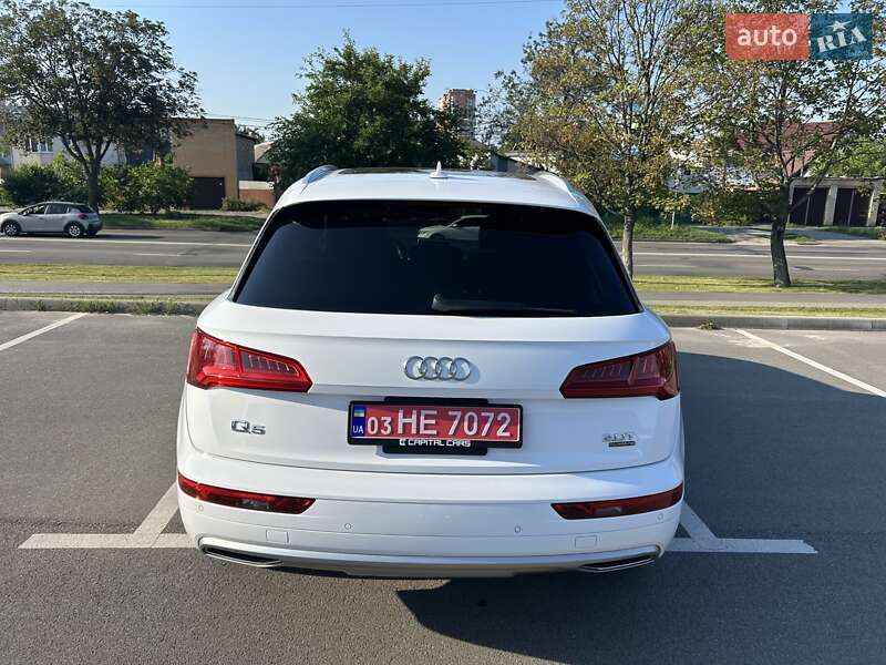 Внедорожник / Кроссовер Audi Q5 2018 в Киеве