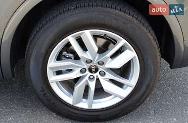 Внедорожник / Кроссовер Audi Q5 2022 в 