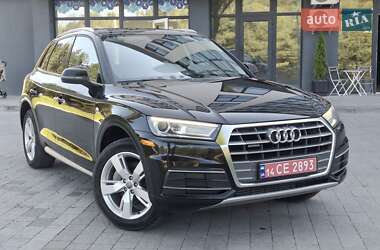 Внедорожник / Кроссовер Audi Q5 2017 в 