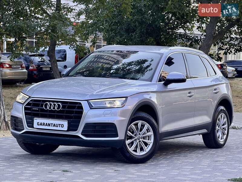 Позашляховик / Кросовер Audi Q5 2017 в Одесі