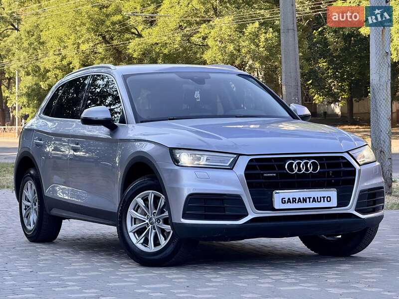 Позашляховик / Кросовер Audi Q5 2017 в Одесі