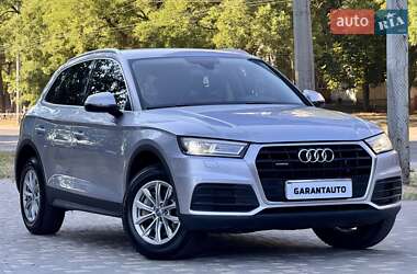 Внедорожник / Кроссовер Audi Q5 2018 в 