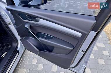 Внедорожник / Кроссовер Audi Q5 2018 в 