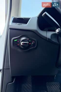 Внедорожник / Кроссовер Audi Q5 2016 в 