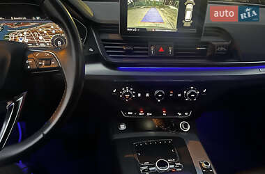 Внедорожник / Кроссовер Audi Q5 2020 в 