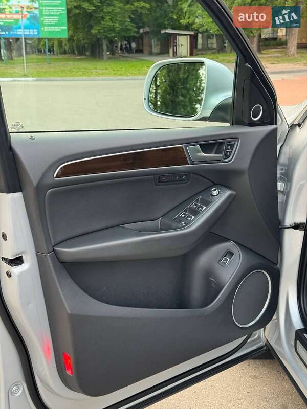 Внедорожник / Кроссовер Audi Q5 2013 в Кременчуге