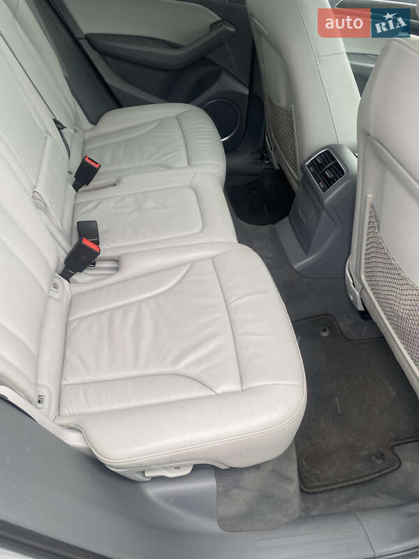Внедорожник / Кроссовер Audi Q5 2014 в Нововолынске