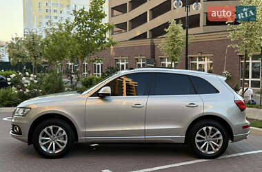 Внедорожник / Кроссовер Audi Q5 2013 в 