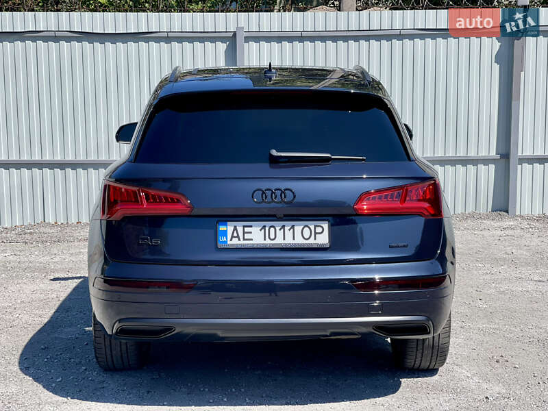 Внедорожник / Кроссовер Audi Q5 2019 в Каменском