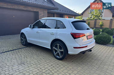 Внедорожник / Кроссовер Audi Q5 2016 в 