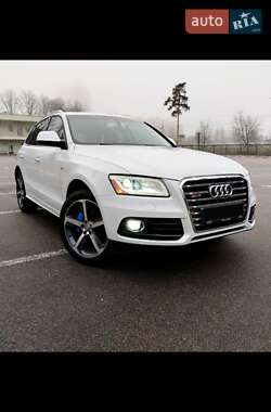 Внедорожник / Кроссовер Audi Q5 2016 в 