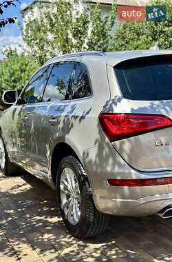 Внедорожник / Кроссовер Audi Q5 2015 в 