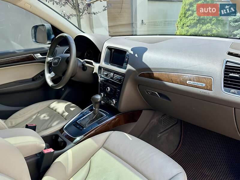 Внедорожник / Кроссовер Audi Q5 2015 в Виннице