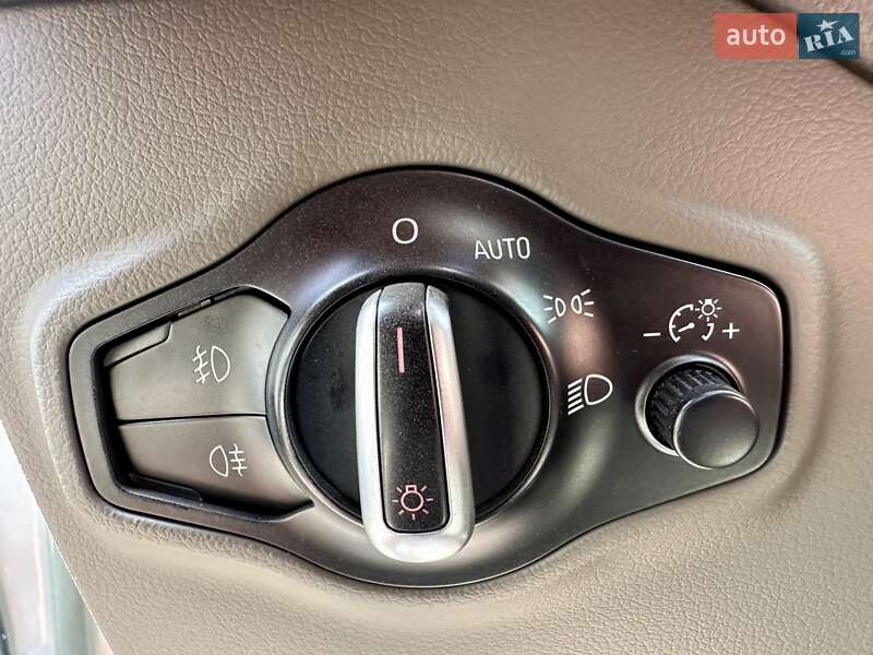 Внедорожник / Кроссовер Audi Q5 2015 в Виннице