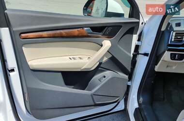 Внедорожник / Кроссовер Audi Q5 2019 в 