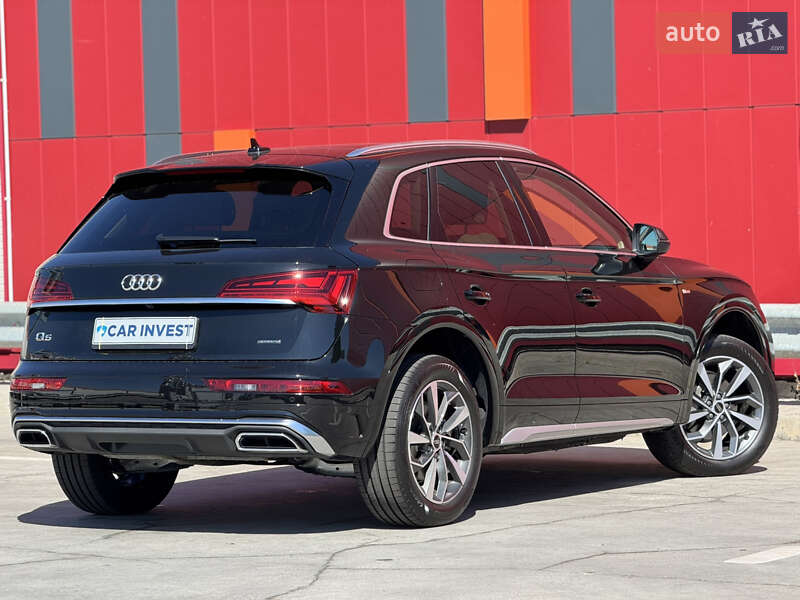 Внедорожник / Кроссовер Audi Q5 2024 в Киеве