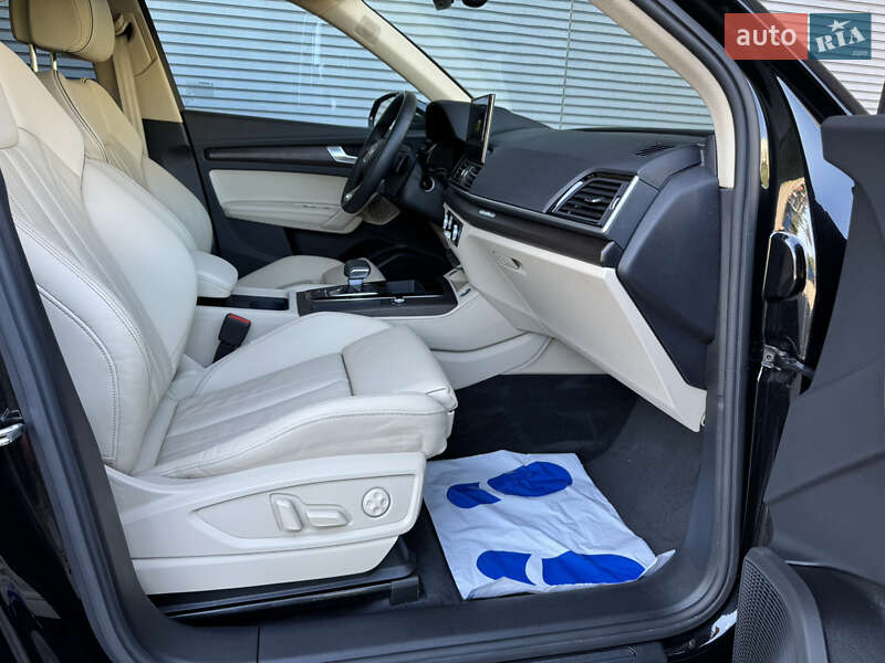 Внедорожник / Кроссовер Audi Q5 2024 в Киеве
