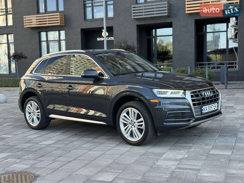 Внедорожник / Кроссовер Audi Q5 2017 в Киеве