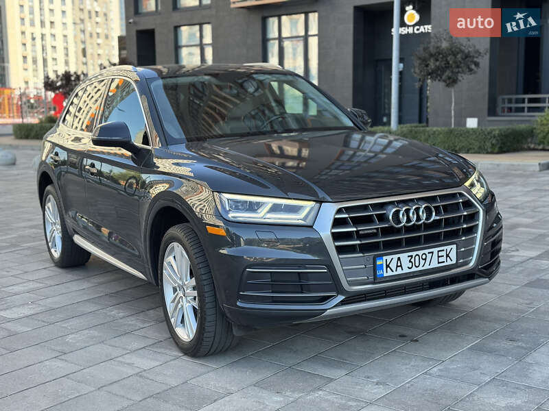 Внедорожник / Кроссовер Audi Q5 2017 в Киеве