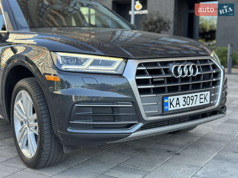 Внедорожник / Кроссовер Audi Q5 2017 в Киеве
