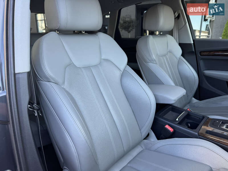 Внедорожник / Кроссовер Audi Q5 2017 в Киеве
