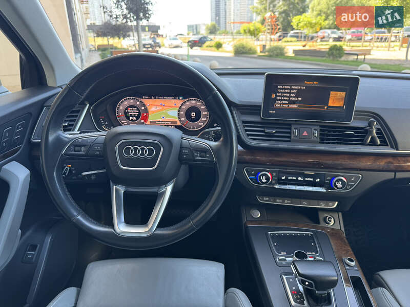Внедорожник / Кроссовер Audi Q5 2017 в Киеве