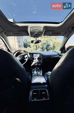 Внедорожник / Кроссовер Audi Q5 2012 в 