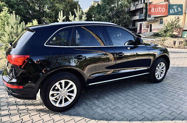 Внедорожник / Кроссовер Audi Q5 2012 в 