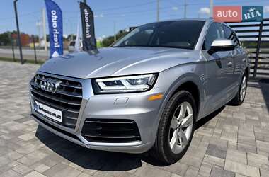 Внедорожник / Кроссовер Audi Q5 2018 в 