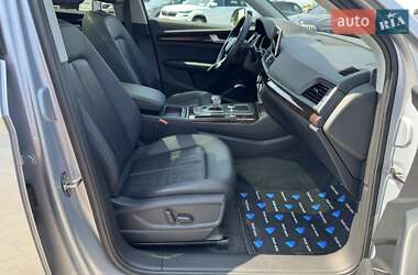 Внедорожник / Кроссовер Audi Q5 2018 в 
