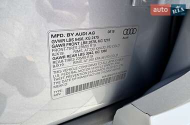 Внедорожник / Кроссовер Audi Q5 2018 в 