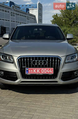 Внедорожник / Кроссовер Audi Q5 2016 в 