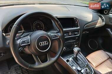 Внедорожник / Кроссовер Audi Q5 2015 в 