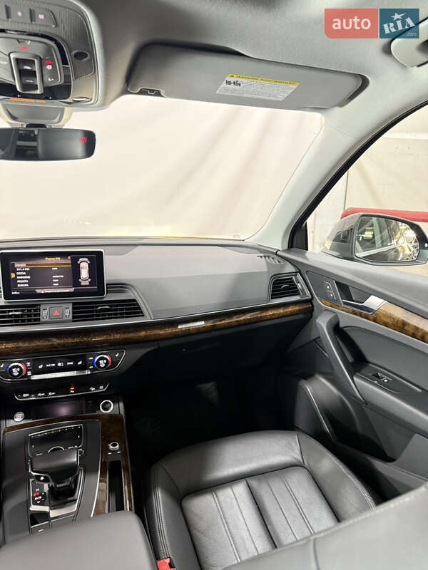 Внедорожник / Кроссовер Audi Q5 2018 в Одессе