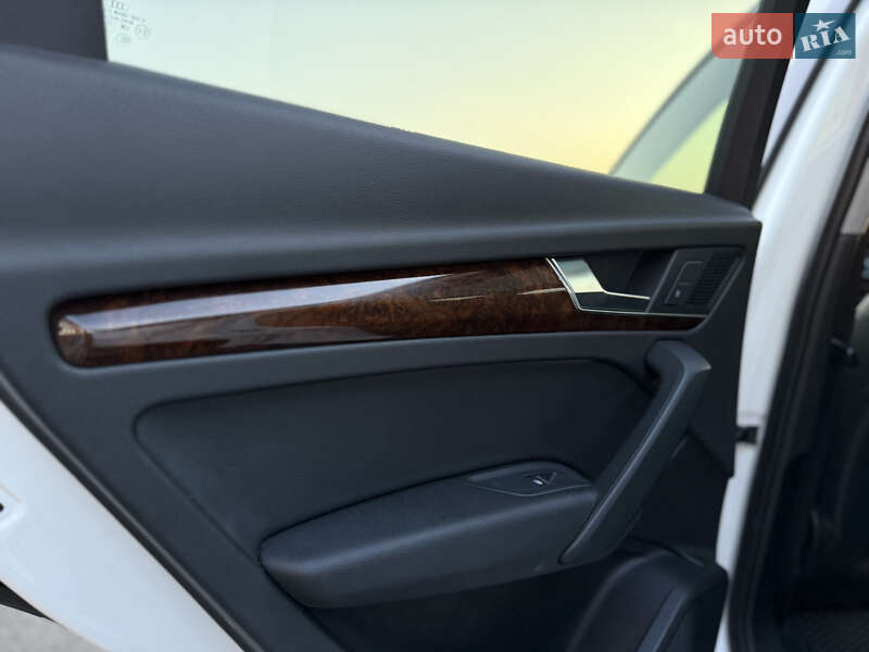 Внедорожник / Кроссовер Audi Q5 2017 в Ровно фото 35 Внедорожник / Кроссовер Audi Q5 2017 в Ровно