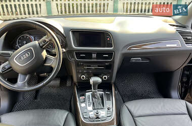 Внедорожник / Кроссовер Audi Q5 2012 в 