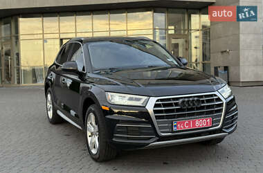 Внедорожник / Кроссовер Audi Q5 2017 в 