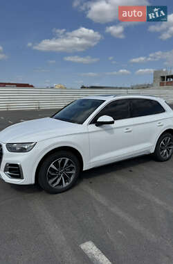 Внедорожник / Кроссовер Audi Q5 2021 в Львове