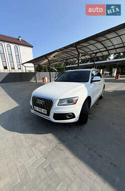 Внедорожник / Кроссовер Audi Q5 2016 в 