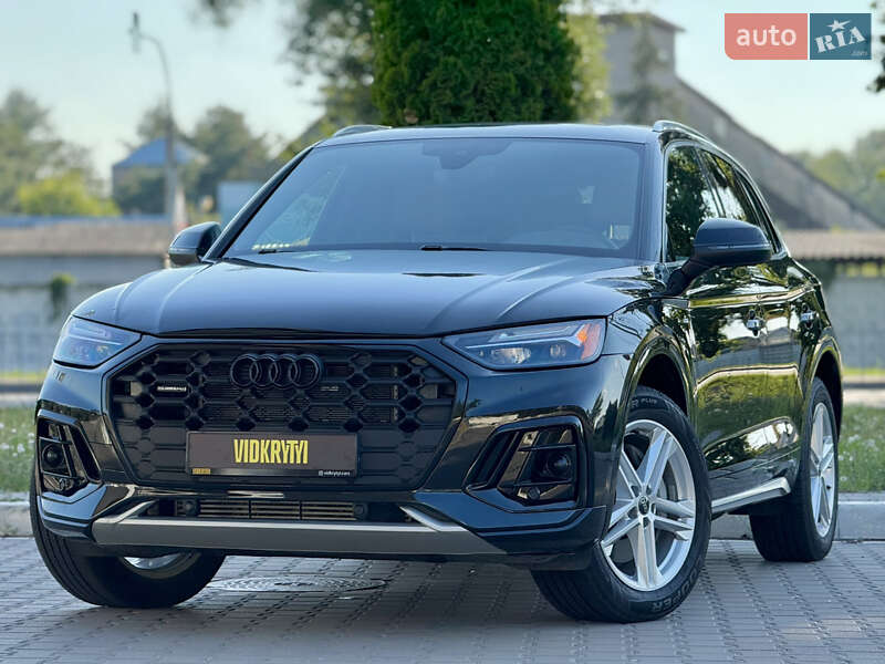 Внедорожник / Кроссовер Audi Q5 2021 в 