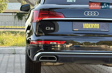 Внедорожник / Кроссовер Audi Q5 2021 в 