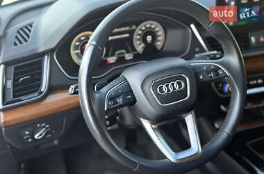 Внедорожник / Кроссовер Audi Q5 2021 в 