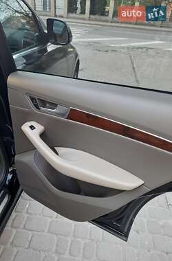 Внедорожник / Кроссовер Audi Q5 2011 в 