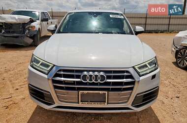 Внедорожник / Кроссовер Audi Q5 2020 в 