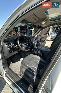 Внедорожник / Кроссовер Audi Q5 2011 в 
