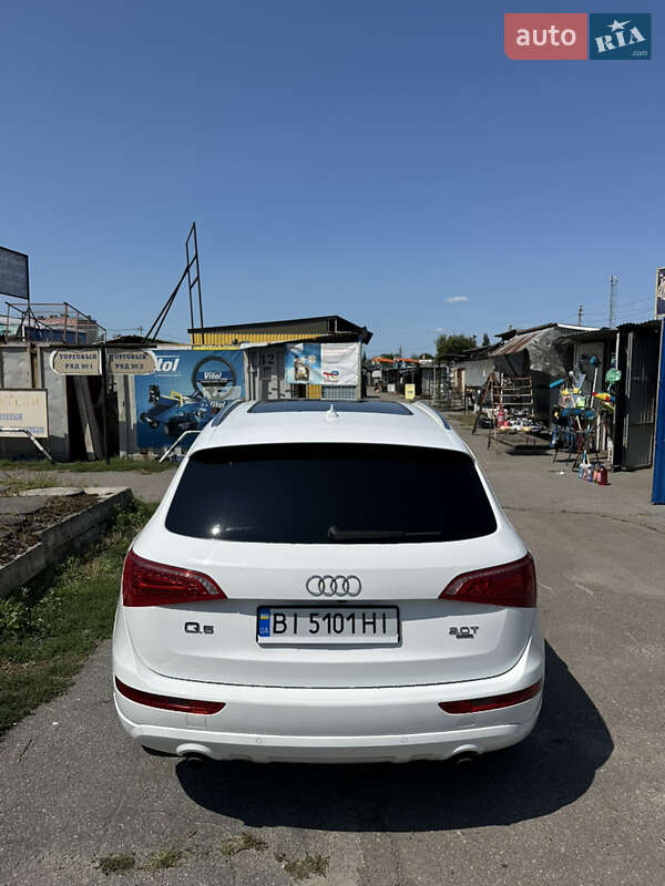 Позашляховик / Кросовер Audi Q5 2011 в Кременчуці