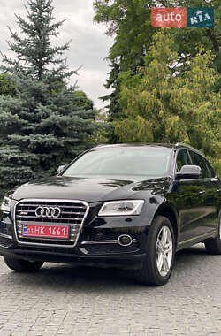Внедорожник / Кроссовер Audi Q5 2015 в 