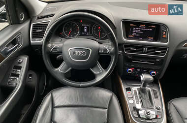 Внедорожник / Кроссовер Audi Q5 2015 в 