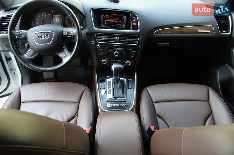 Внедорожник / Кроссовер Audi Q5 2015 в Ровно